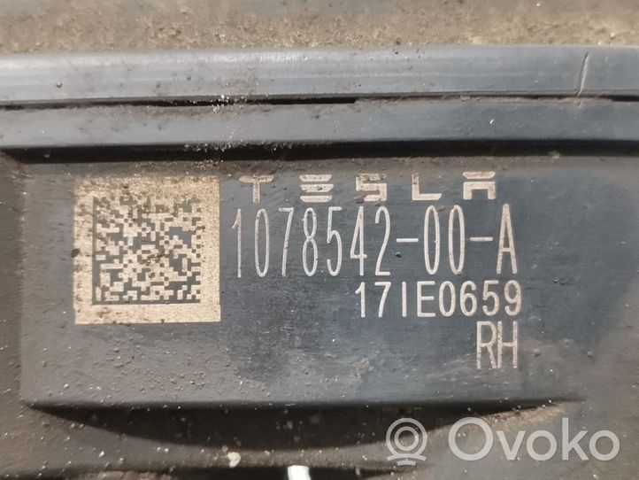 Tesla Model X Takajarrusatula 1078542-00-A