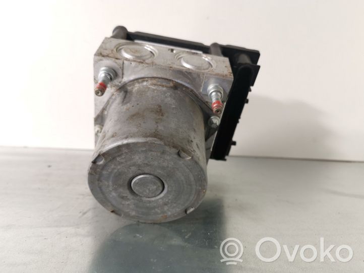 Toyota Verso ABS-pumppu 445400F050