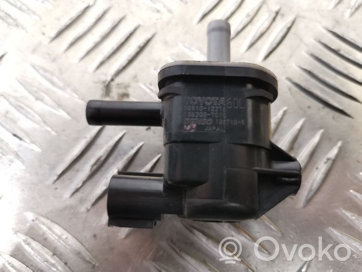 Toyota Prius (XW50) Electrovanne Soupape de Sûreté / Dépression 9091012276