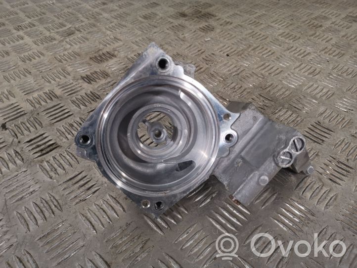 Toyota RAV 4 (XA50) Boîtier de thermostat 