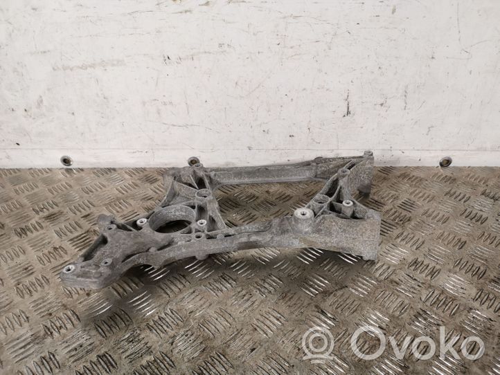 Infiniti Q50 Supporto del generatore/alternatore 