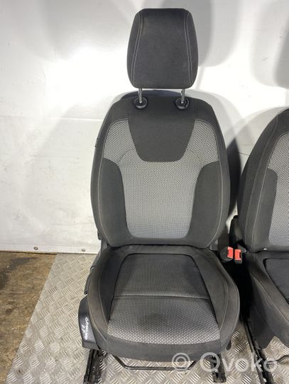 Opel Grandland X Set di rivestimento sedili e portiere 