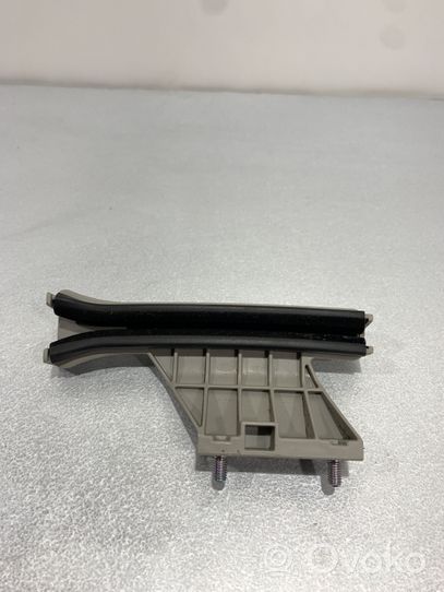 KIA Stonic Front door windshield rail 