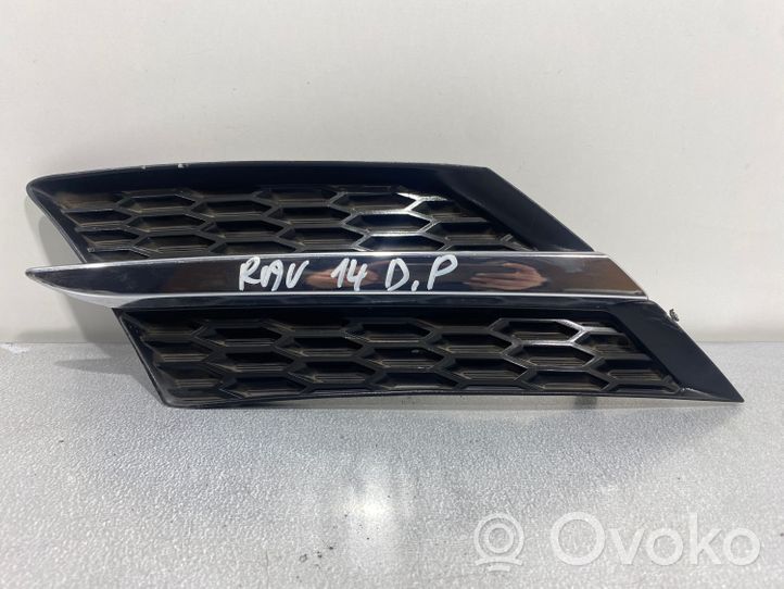 Toyota RAV 4 (XA40) Maskownica / Grill / Atrapa górna chłodnicy 