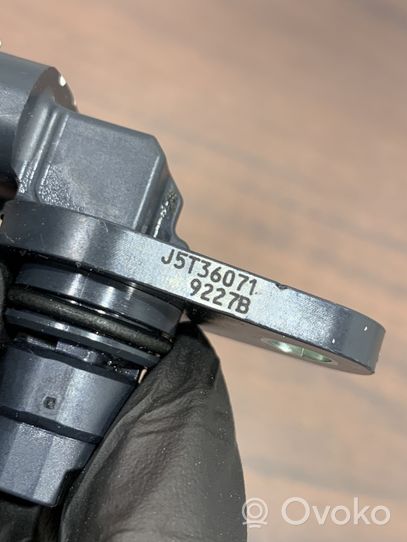 Subaru XV II Generator impulsów wałka rozrządu J5T36071