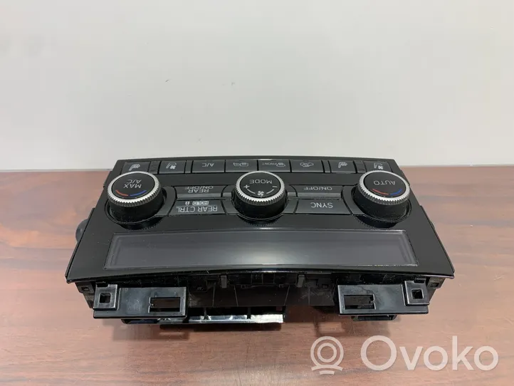 Subaru Ascent Panel klimatyzacji 72311XC020A