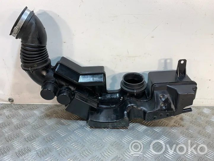 Subaru Outback (BT) Parte del condotto di aspirazione dell'aria 