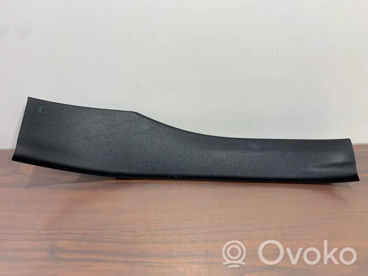 Toyota Prius (XW50) Garniture de marche-pieds arrière 6791747070