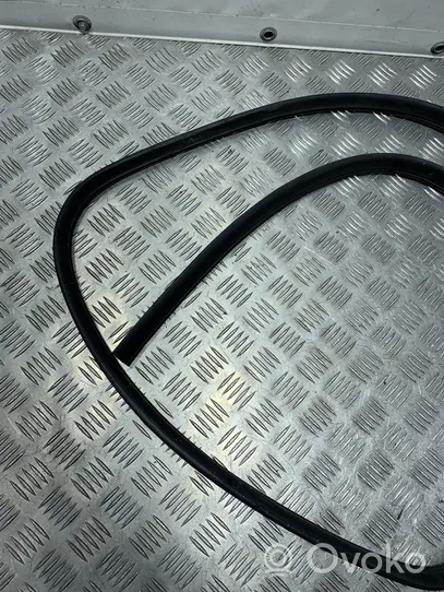 Subaru Forester SK Rear door rubber seal (on body) 