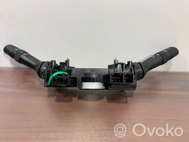 Subaru Outback (BT) Leva/interruttore dell’indicatore di direzione e tergicristallo 173848