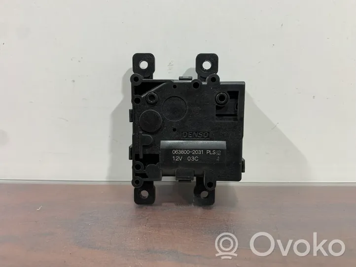 Toyota RAV 4 (XA50) Moteur / actionneur de volet de climatisation 0638002031