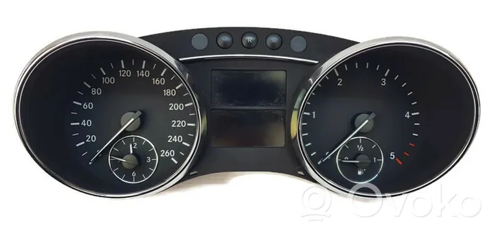 Mercedes-Benz R W251 Geschwindigkeitsmesser Cockpit A2515408147