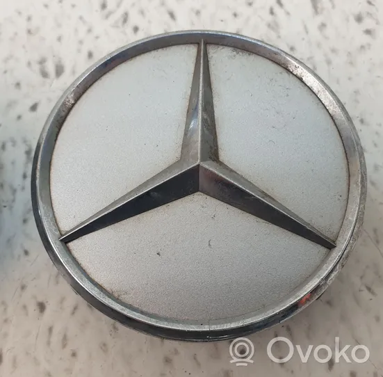 Mercedes-Benz S W221 Gamyklinis rato centrinės skylės dangtelis (-iai) 2204000125