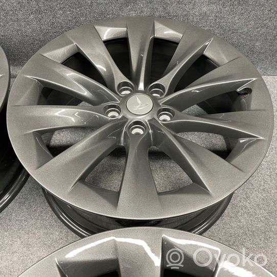 Tesla Model S Felgi aluminiowe R19 105933700A