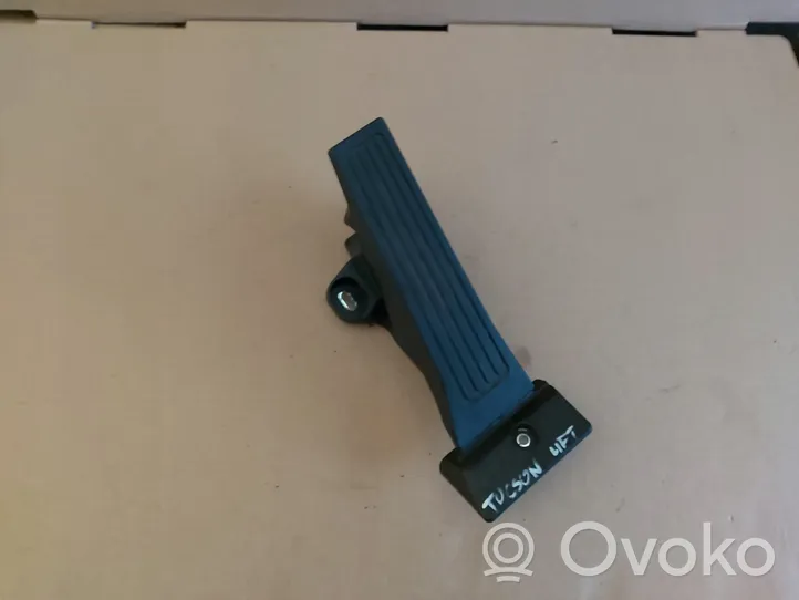 Hyundai Tucson LM Accelerator throttle pedal 