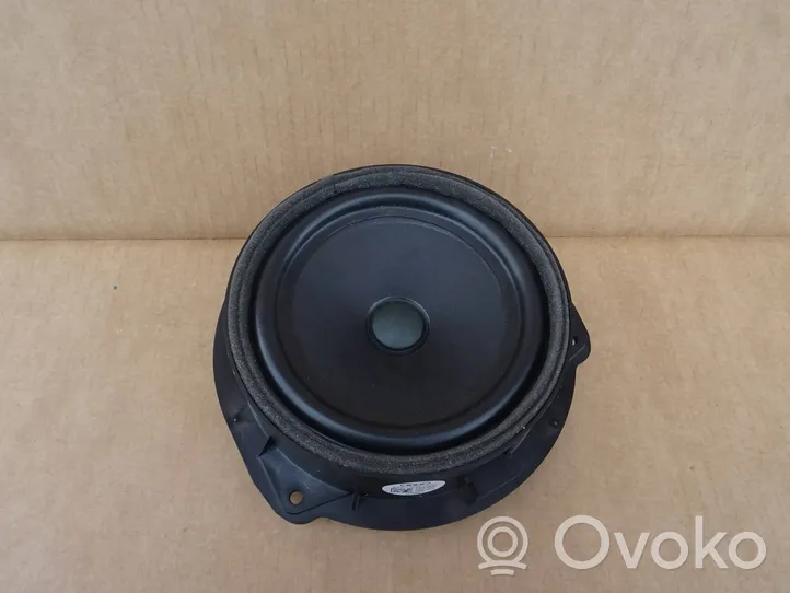 Audi Q3 F3 Altavoz de la puerta delantera 83A035411