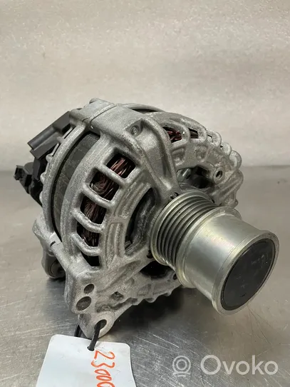 Volkswagen Golf VIII Generatore/alternatore 05E903026R