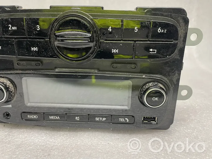 Smart ForFour II W453 Unité principale radio / CD / DVD / GPS 281151408R