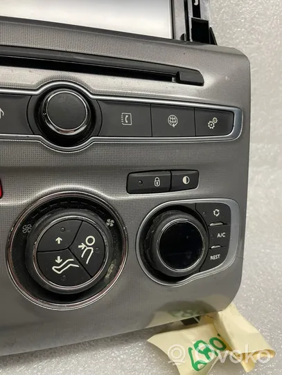 Citroen C4 II Unità principale autoradio/CD/DVD/GPS 9813810680