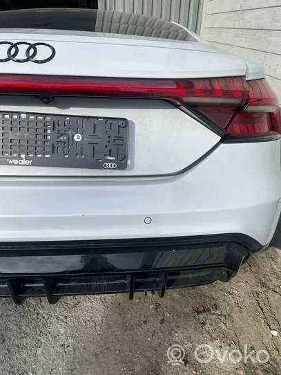 Audi E-tron GT Front piece kit 