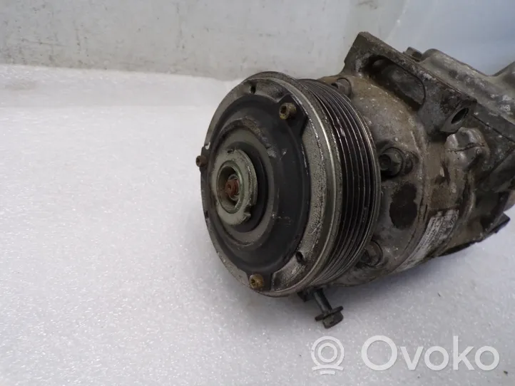 Volkswagen PASSAT B6 Ilmastointilaitteen kompressorin pumppu (A/C) 1K08208030