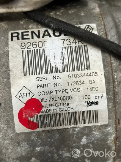 Renault Captur Compresor (bomba) del aire acondicionado (A/C)) 926000734R