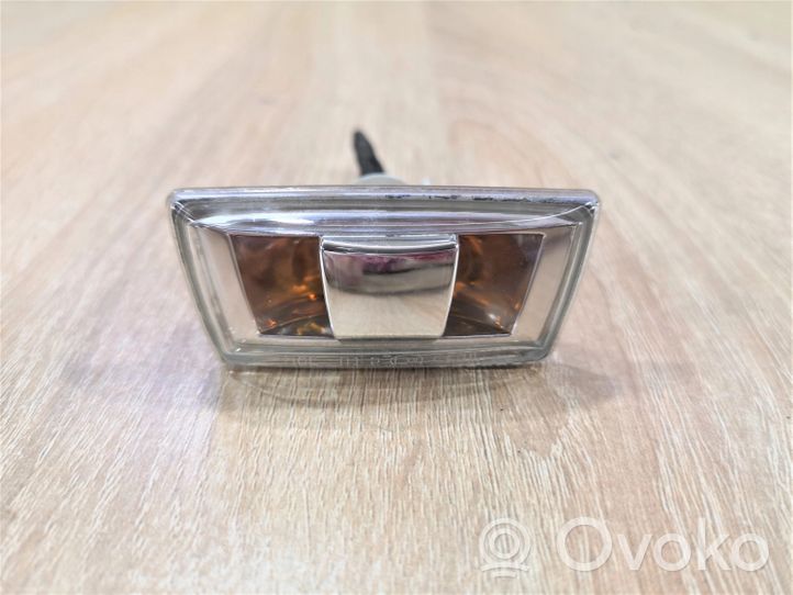 Chevrolet Cruze Mirror indicator light S190