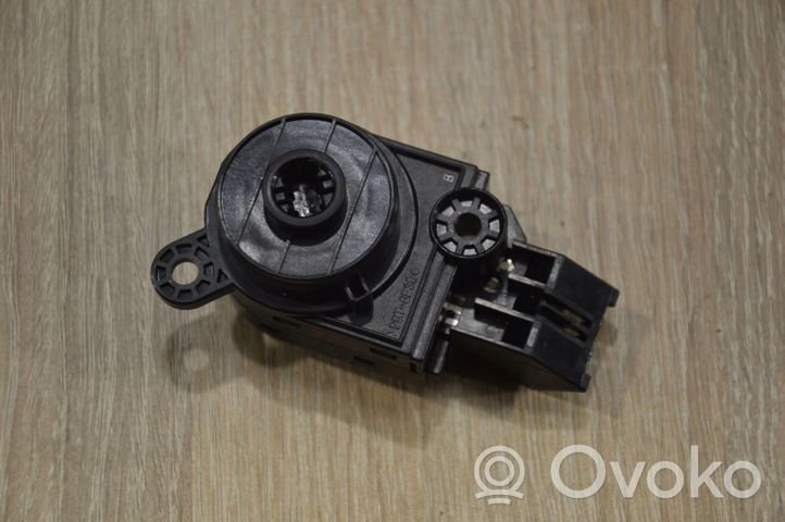 Chevrolet Orlando Steering wheel lock S139