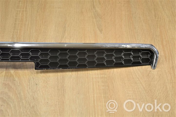 Chevrolet Captiva Ylempi jäähdyttimen ylätuen suojapaneeli S187