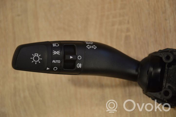 KIA Stinger Tailgate/trunk/boot open switch S209