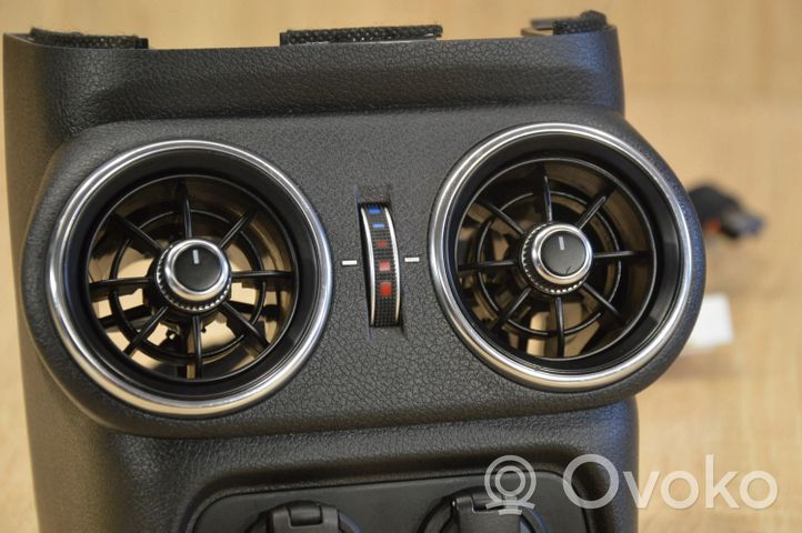 KIA Stinger Griglia di ventilazione nel tetto S209