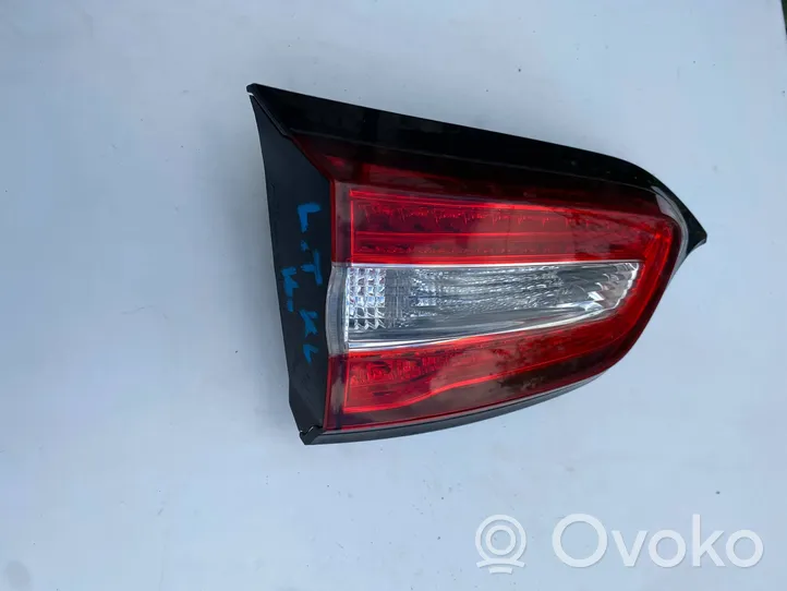 Jeep Cherokee Lampy tylnej klapy bagażnika 68102921AC