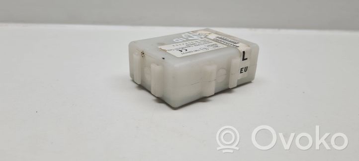 Subaru Outback Door central lock control unit/module 88035AG050