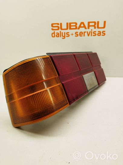 Subaru Leone 1800 Luci posteriori 22020282