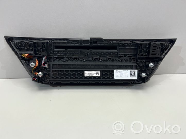 BMW 5 G30 G31 Panel klimatyzacji 5A48083