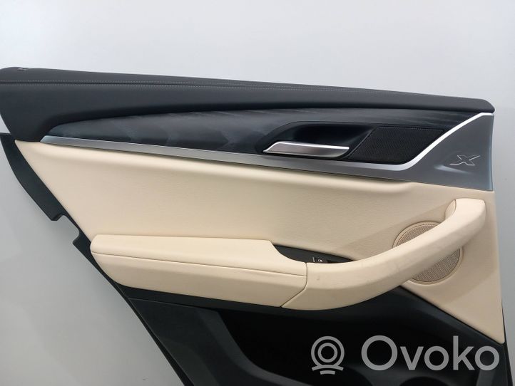 BMW X4 G02 Boczek / Tapicerka drzwi tylnych 