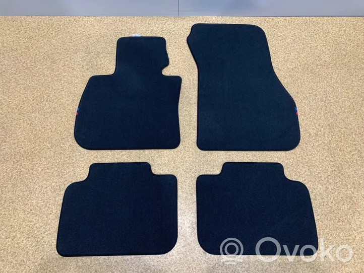 BMW X2 F39 Kit tapis de sol auto 9890440