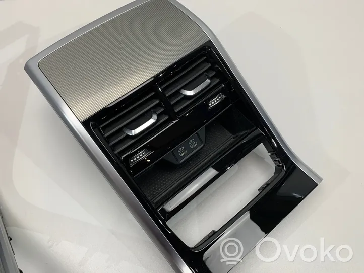 BMW 8 G16 Griglia di ventilazione centrale cruscotto 