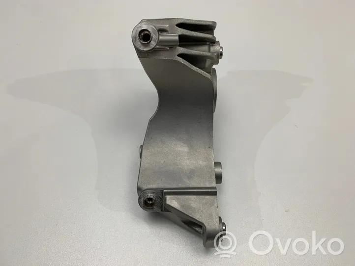 BMW 5 G30 G31 Staffa di montaggio del compressore dell’A/C 7646904