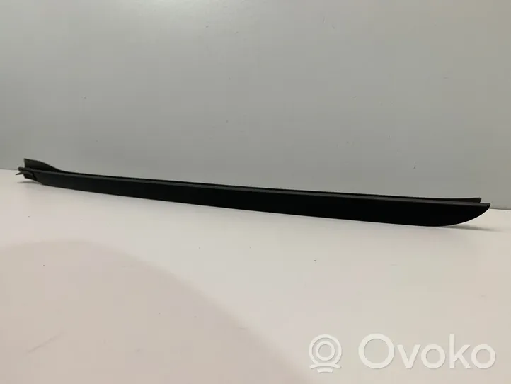 BMW 4 G22 G23 G24 G26 Listwa szyby czołowej / przedniej 7933087