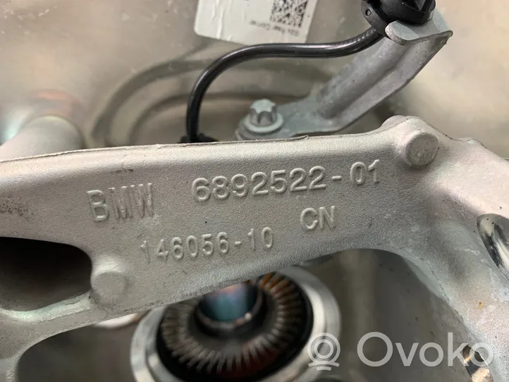 BMW 4 G22 G23 G24 G26 Zwrotnica koła tylnego 6892522