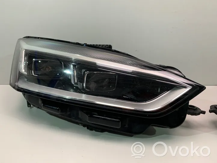 Audi A5 Lampy przednie / Komplet 8W6941035F