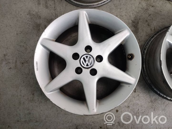 Volkswagen Golf IV Felgi aluminiowe R15 