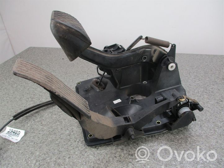 Mercedes-Benz Vaneo W414 Pedal assembly A1682904001