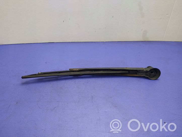 Volkswagen Fox Rear wiper blade arm 