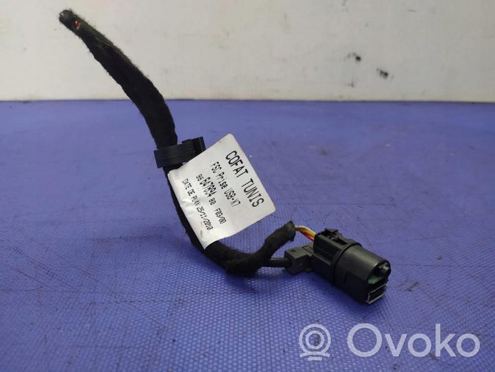 Citroen C5 AUX-pistokeliitin 966789480