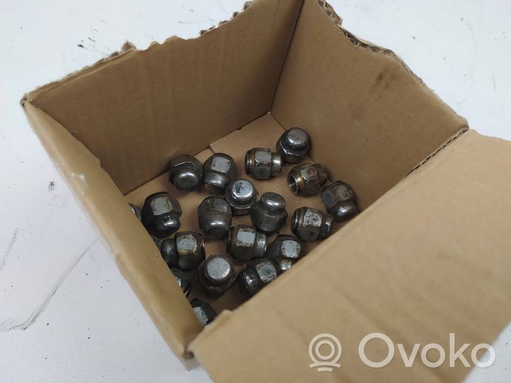 Mazda 5 Nuts/bolts 