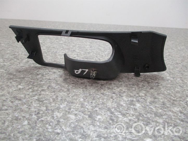 Toyota Avensis T250 Altri elementi della console centrale (tunnel) 67616-05020