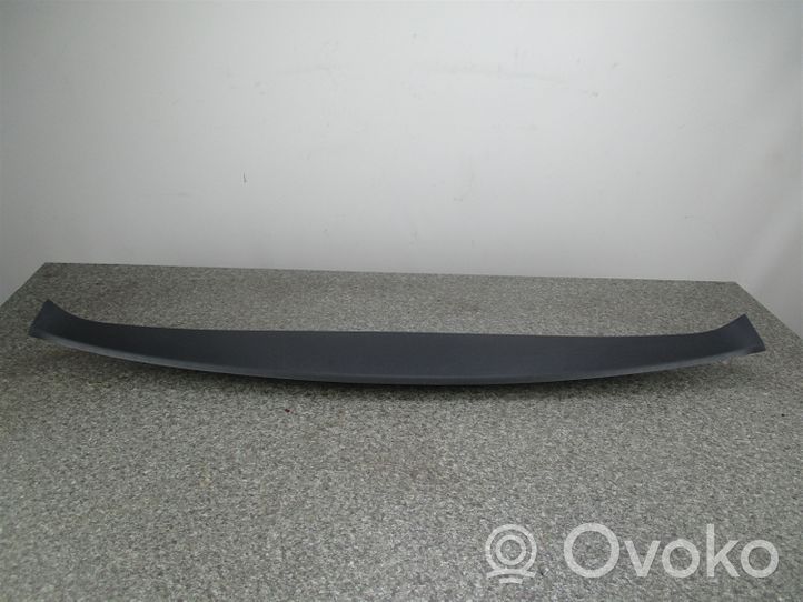 Toyota Corolla Verso AR10 Garniture de hayon 67939