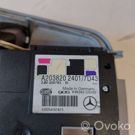 Mercedes-Benz C W203 Światło fotela przedniego A2038202401